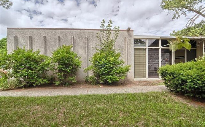 Pictures of Retail, Restaurant, Office property located at 10440 West Nine Mile Road, Oak Park, MI 48237 for lease - image #1