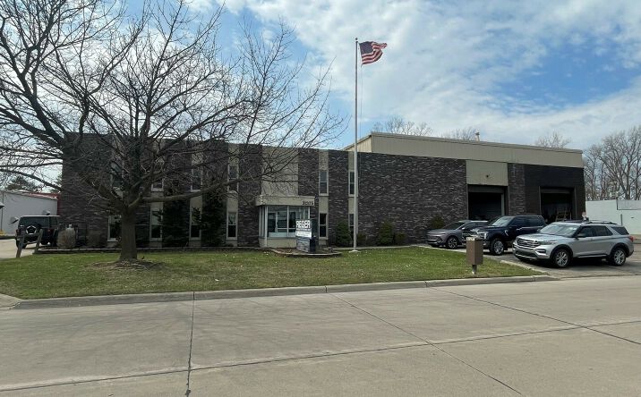 Pictures of Industrial property located at 31375 Fraser Dr, Fraser, MI 48026 for lease - image #1