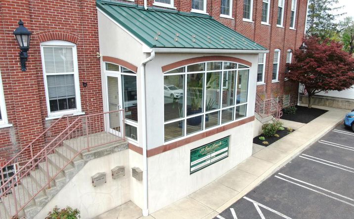 Pictures of Office property located at 21 E Lincoln Ave, Hatfield, PA 19440 for lease - image #1