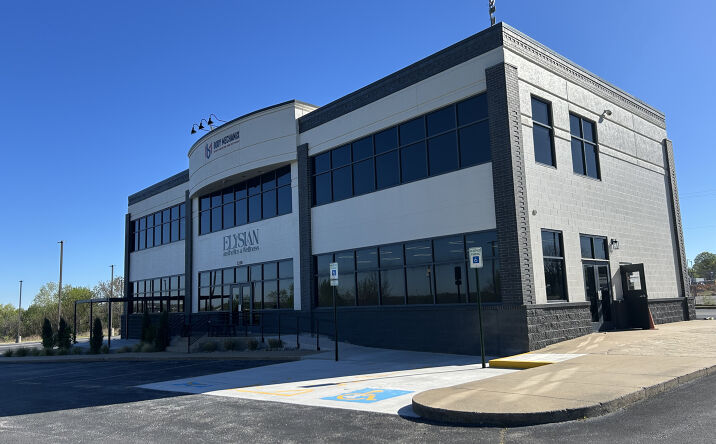 Pictures of Office property located at 3330 North Plainview Avenue, Fayetteville, AR 72703 for lease - image #1