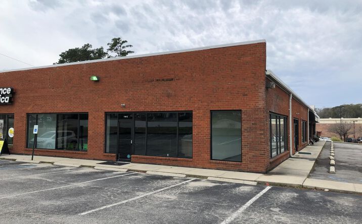 Pictures of Retail, Restaurant property located at 710 Bacons Bridge Road, Summerville, SC 29485 for lease - image #1