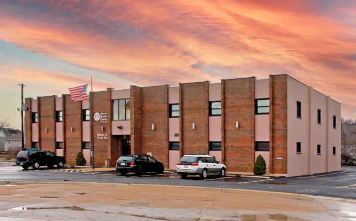 Pictures of Office property located at 6330 Knox Industrial Dr, St. Louis, MO 63139 for lease - image #1