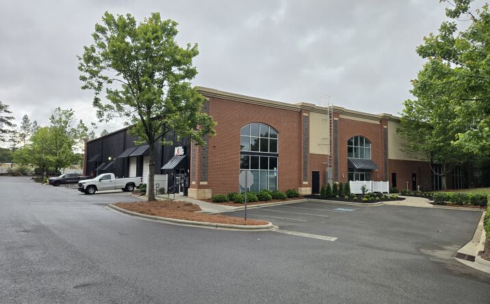 Pictures of Industrial property located at 10624 Metromont Parkway, Charlotte, NC 28269 for lease - image #1