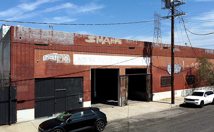 Pictures of Industrial property located at 2463 E 8th St, Los Angeles, CA 90021 for lease - image #1