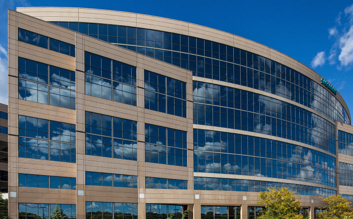 Pictures of Office property located at 10900 Wayzata Blvd, Minnetonka, MN 55305-5602 for lease - image #1