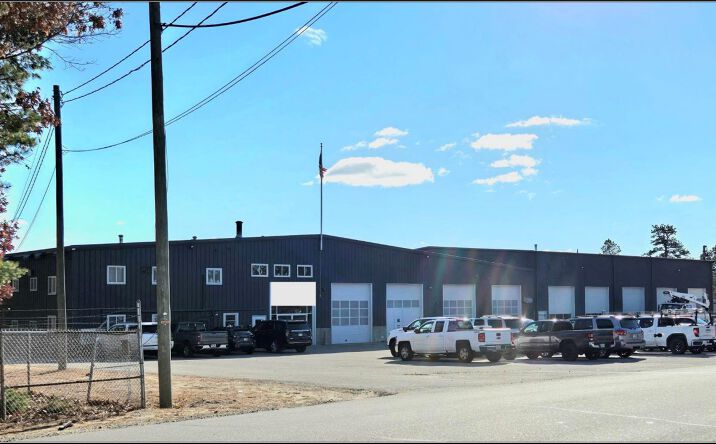 Pictures of Industrial property located at 14 Caldwell Drive, Amherst, NH 03031 for lease - image #1