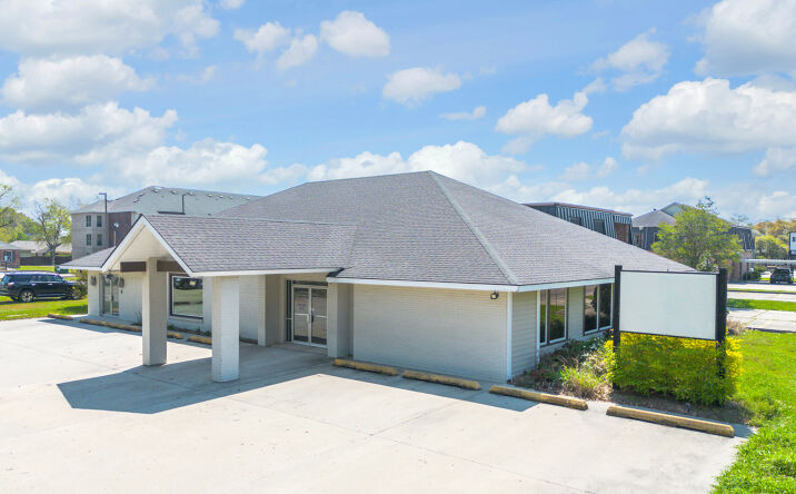 Pictures of Office property located at 3907 S Sherwood Forest Blvd, Baton Rouge, LA 70816 for lease - image #1