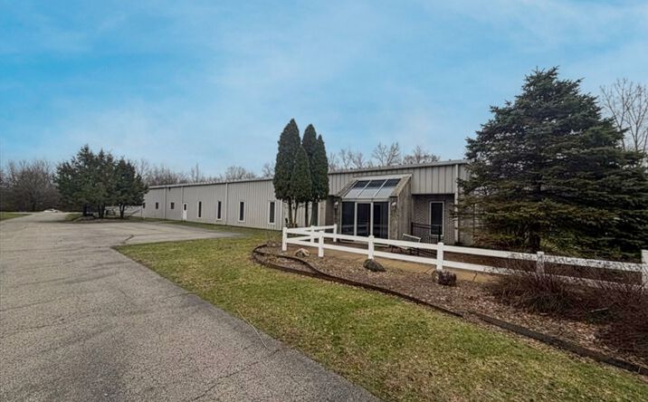Pictures of Industrial property located at 54320 Pine Rd., South Bend, IN 46628 for lease - image #1