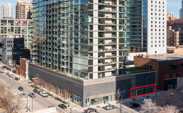 Pictures of Retail property located at 630 W Washington Blvd, Chicago, IL 60661 for lease - image #1
