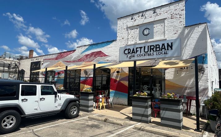 Pictures of Restaurant property located at 211 James Street, Geneva, IL 60134 for lease - image #1