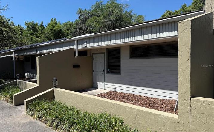 Pictures of Office property located at 2801 SW COLLEGE RD, #22, OCALA, FL 34474 for lease - image #1