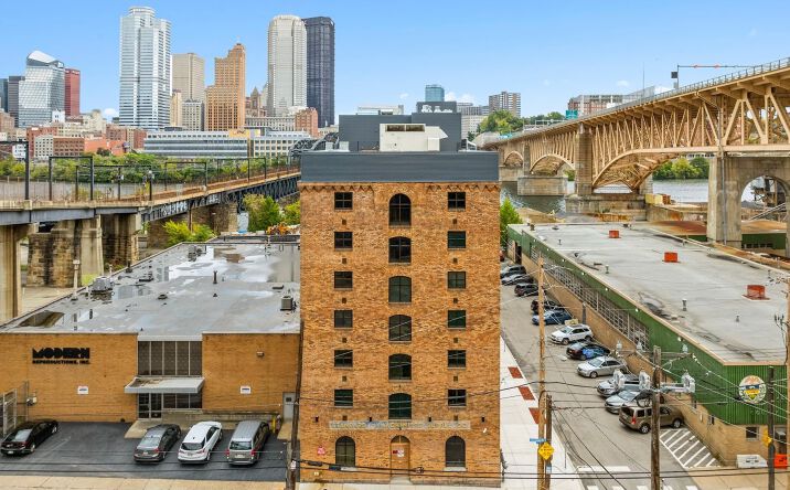 Pictures of Retail property located at 59 S 2nd St, Pittsburgh, PA 15219 for lease - image #1