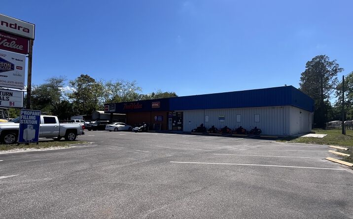 Pictures of Retail, Office, Special Purpose property located at 850827 US HWY 17, YULEE, FL 32097-3985 for lease - image #1