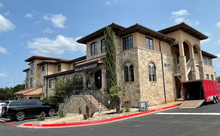 Pictures of Office property located at 401 South RR 620, Lakeway, TX 78735 for lease - image #1