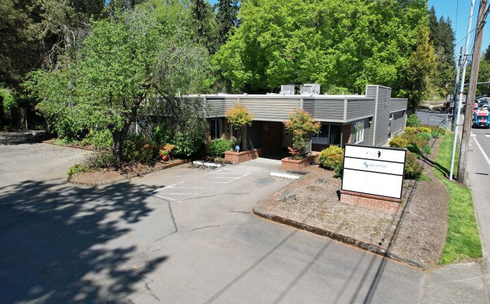 Pictures of Retail, Industrial property located at 17131 SouthWest Boones Ferry Rd, Lake Oswego, OR 97035 for lease - image #1