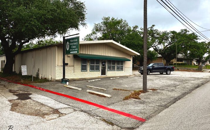 Pictures of Retail, Office, Special Purpose property located at 1220 South Main Street, Boerne, TX 78006 for lease - image #1