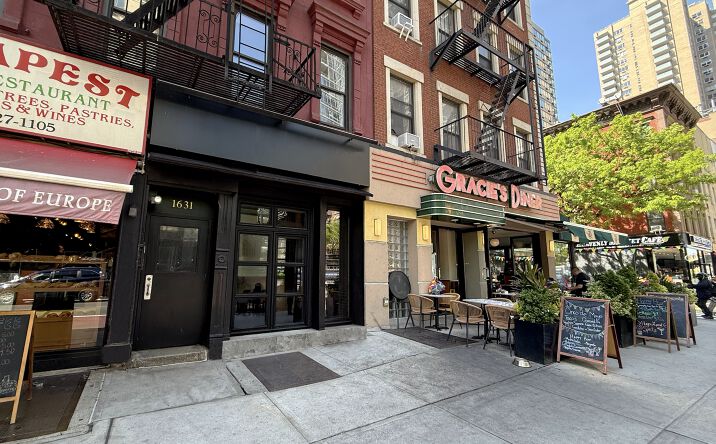 Pictures of Retail, Restaurant property located at 1631 2nd Avenue, New York, NY 10028 for lease - image #1