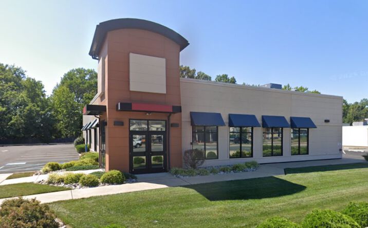 Pictures of Retail property located at 2722 Concord Pike, Wilmington, DE 19803 for lease - image #1