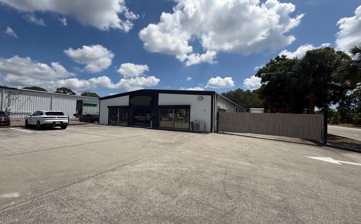 Pictures of Retail, Industrial property located at 45 South Wickham Road, Melbourne, FL 32935 for lease - image #1