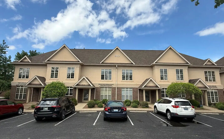 Pictures of Office property located at 802 Stone Creek Pkwy #5A, Louisville, KY 40223 for lease - image #1