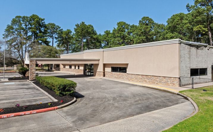 Pictures of Office property located at 17810 Spring Creek Forest Drive, Spring, TX 77379 for lease - image #1