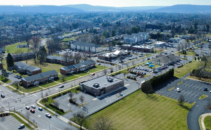 Pictures of Retail property located at 3008 Linden St, Bethlehem, PA 18017 for lease - image #1