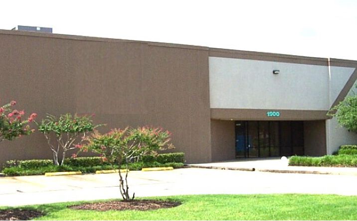 Pictures of Industrial property located at 1900 Crosspoint, Houston, TX 77054 for lease - image #1