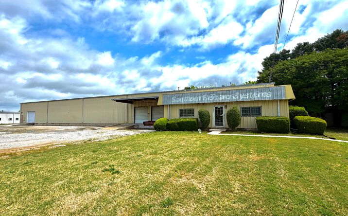 Pictures of Office, Industrial property located at 1508 Central Parkway Southwest, Decatur, AL 35601 for lease - image #1