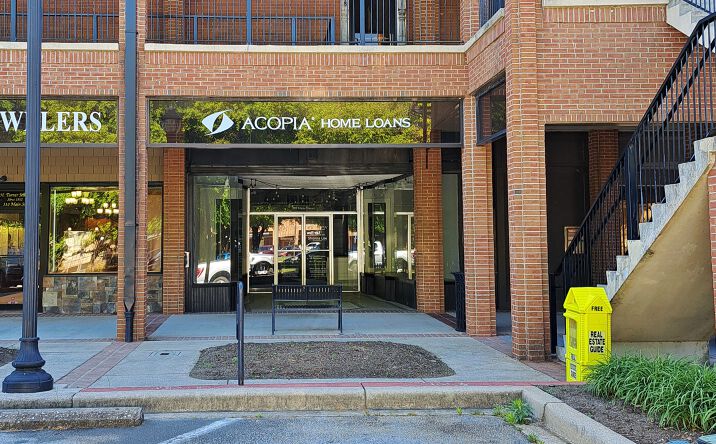 Pictures of Retail, Office property located at 308 Main Street, Greenwood, SC 29646 for lease - image #1