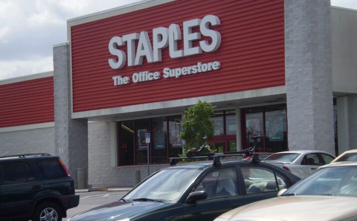 Pictures of Retail property located at 11802-11860 Bruce B Downs Blvd, Tampa, FL 33612-5542 for lease - image #1