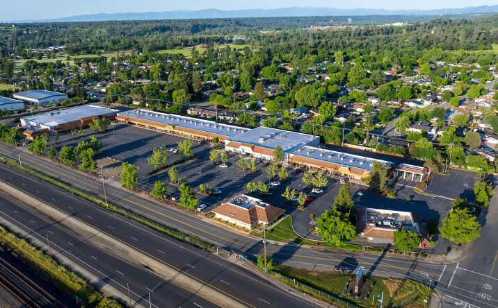 Pictures of Retail property located at 6400-6536 Westside Rd, Redding, CA 96001 for lease - image #1
