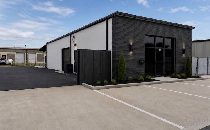 Pictures of Office property located at 6802 Broad Avenue, Waco, TX 76712 for lease - image #1