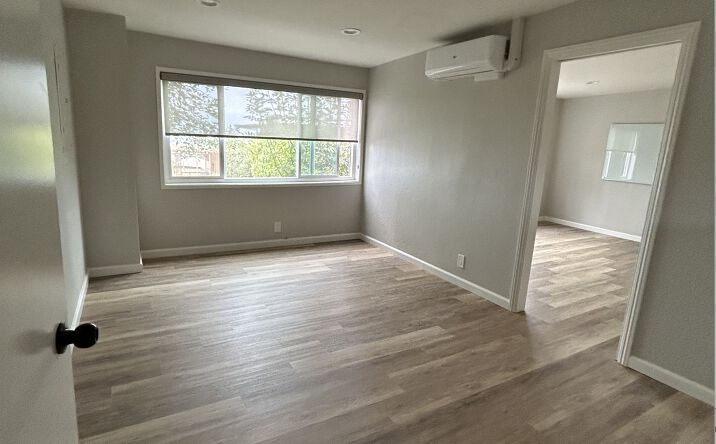 Pictures of Office property located at 5560 La Jolla Boulevard, San Diego, CA 92037 for lease - image #1