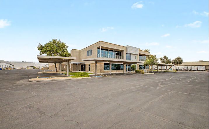 Pictures of Industrial property located at 230 N 48th Ave, Phoenix, AZ 85043 for lease - image #1