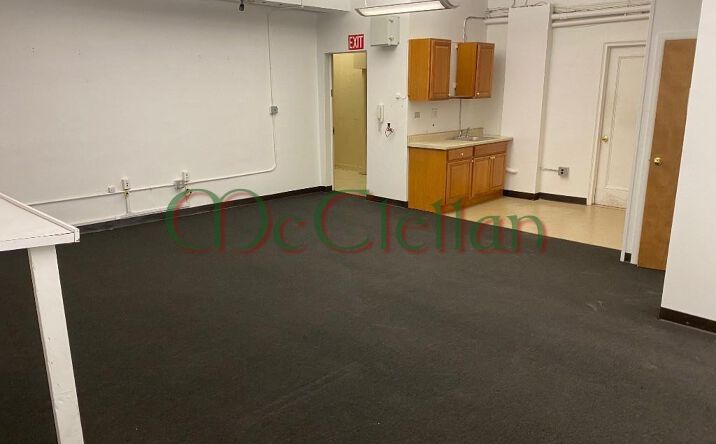 Pictures of Office property located at West 30th St, New York, NY 10001 for lease - image #1