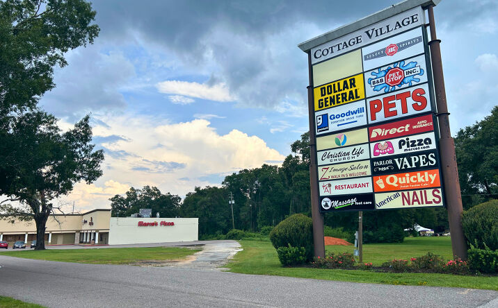Pictures of Retail property located at 5033-5053 Cottage Hill Road, Mobile, AL 36609 for lease - image #1