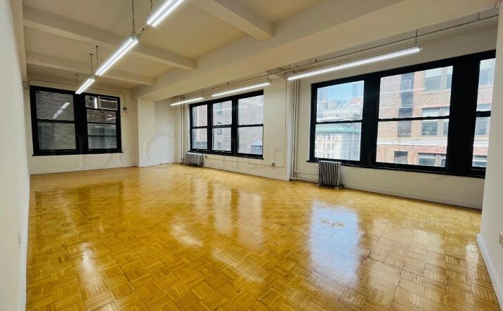 Pictures of Office property located at WEST 35th St, New York, NY 10001 for lease - image #1