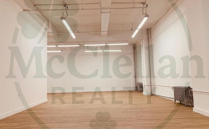 Pictures of Office property located at West 38th Street, New York, NY 10018 for lease - image #1
