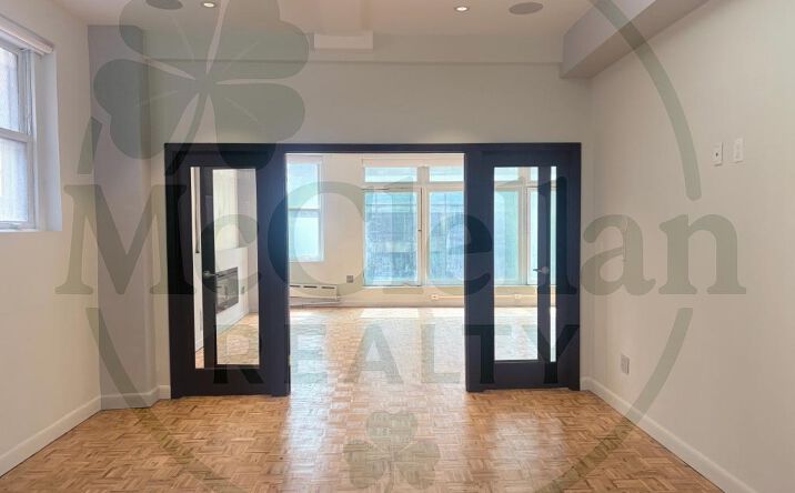 Pictures of Retail property located at WEST 40th Street #300, New York, NY 10018 for lease - image #1