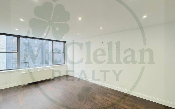 Pictures of Office property located at East 55th Street, New York City, NY 10022 for lease - image #1