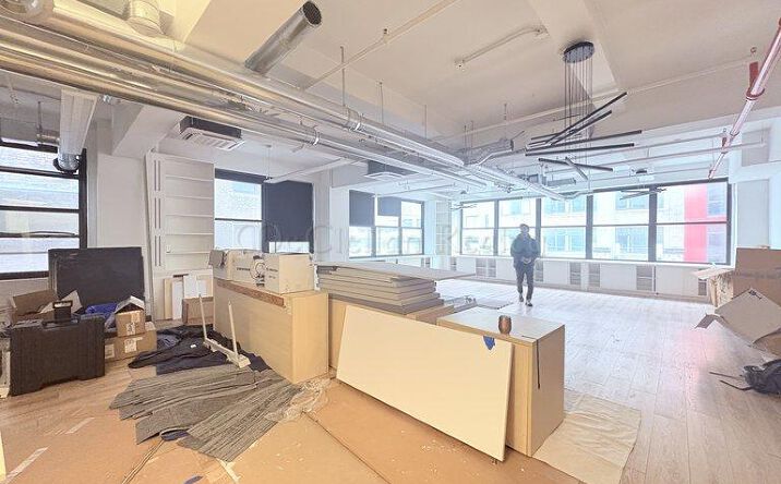 Pictures of Retail, Office property located at West 38th Street, New York, NY 10018 for lease - image #1