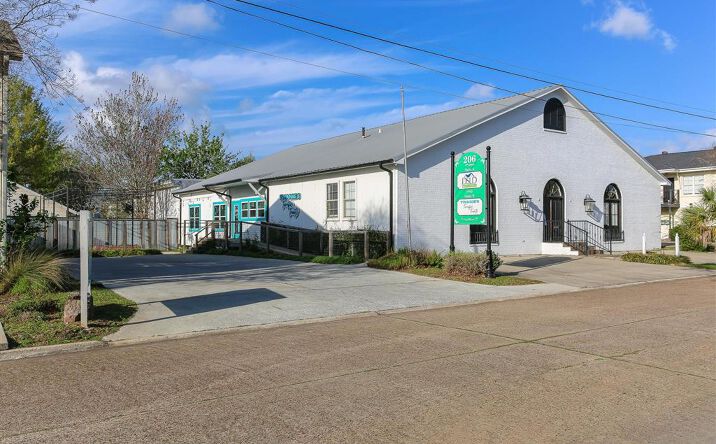 Pictures of Office, Restaurant, Retail property located at 206 W 11th Street, Lake Charles, LA 70601 for lease - image #1