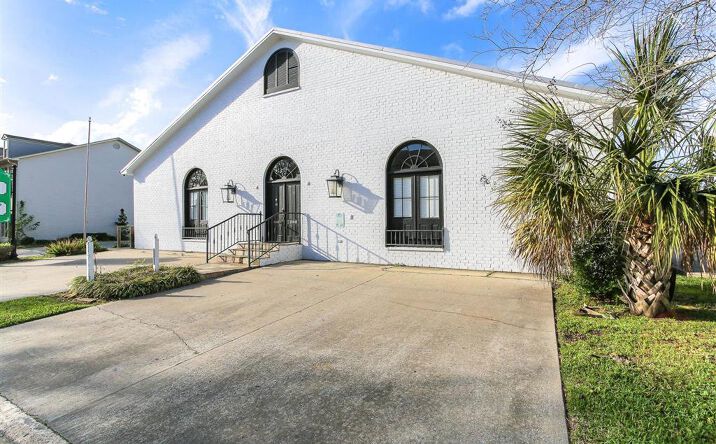 Pictures of Office property located at 206 W 11th Street, Lake Charles, LA 70601 for lease - image #1