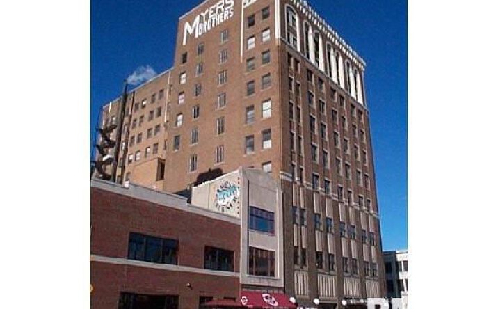 Pictures of Office property located at 1 W Old State Capitol Plaza #800, Springfield, IL 62701 for lease - image #1