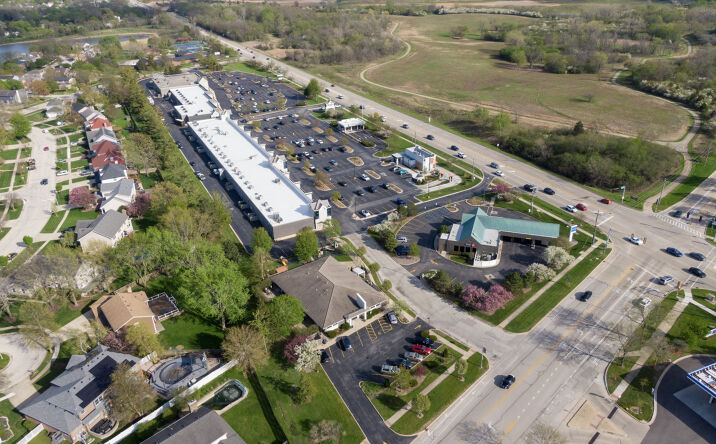 Pictures of Retail property located at 1600 W Algonquin Road, Hoffman Estates, IL 60192 for lease - image #1