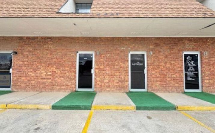 Pictures of Retail property located at 6202 McPherson Rd, Laredo, TX 78041 for lease - image #1
