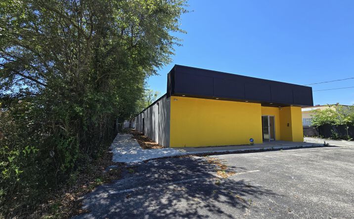 Pictures of Industrial, Office, Retail property located at 5352 HWY Avenue, Jacksonville, FL 32254 for lease - image #1