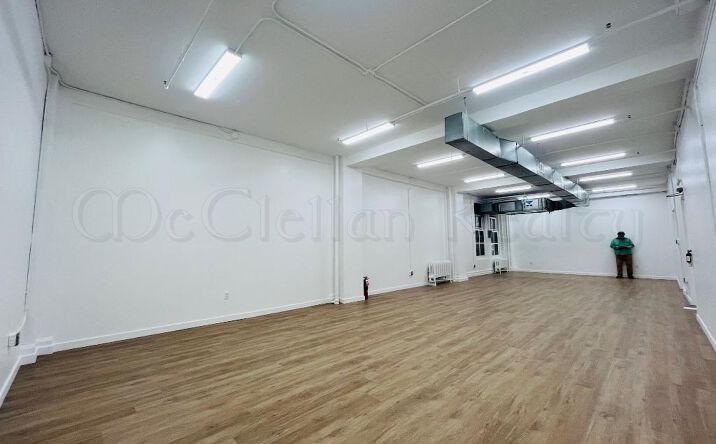 Pictures of Retail, Office property located at WEST 32nd Street, New York, NY 10001 for lease - image #1