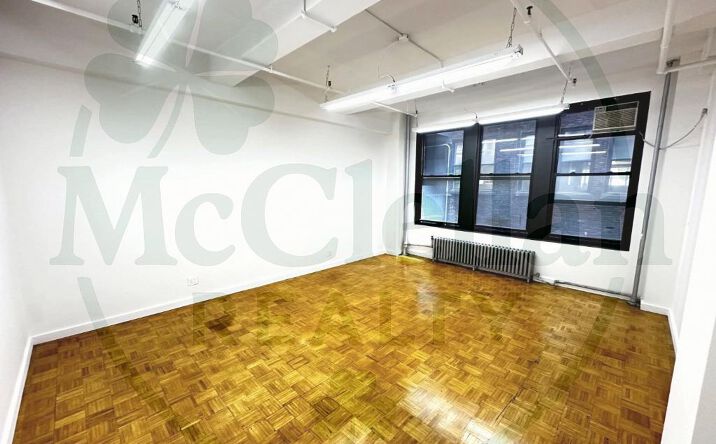 Pictures of Office property located at WEST 38th St, New York City, NY 10018 for lease - image #1