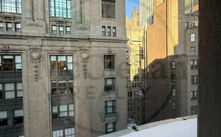 Pictures of Office property located at West 39th Street, New York, NY 10018 for lease - image #1